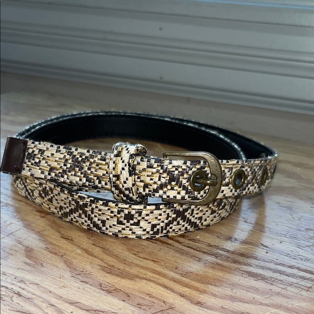 Stylish Woven Belt‎ in Black and Tan